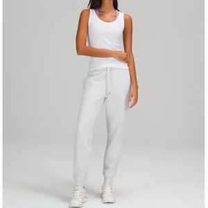 Lululemon Scuba High-Rise Jogger